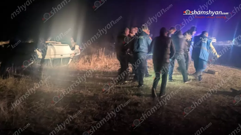 «ՎԱԶ 2106»-ը դուրս է եկել երթևեկելի գոտուց, բшխվել քարերին և գլխիվայր հայտնվել դաշտում, կա վիրшվոր