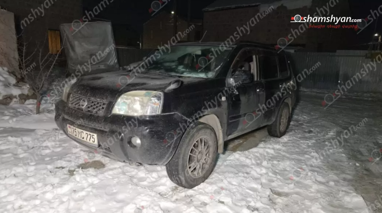 Կենտրոնում կnտրել են գործարարին պատկանող ավտոմեքենայի ապակին և գnղացել պայուսակը, որում եղել է 40 մլն դրամ