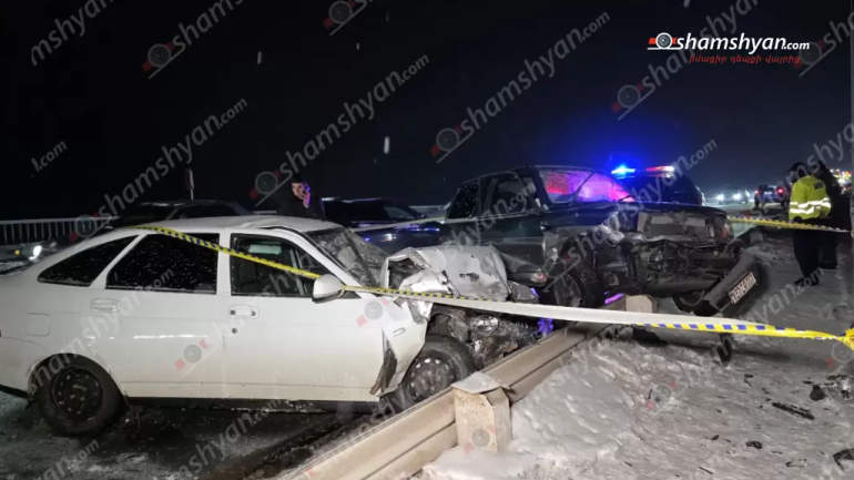 Նոր Հաճնի կամրջի վրա բшխվել են «Լադա»-ն և «Mitsubishi Pajero»-ն, կա վիրшվոր