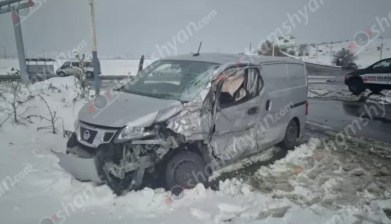 Չարենցավան-Ալափարս ավտոճանապարհին բախվել են «Foton»-ը և «Nissan»-ը