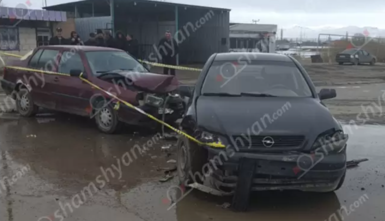 Մեծ Մասրիկում բախվել են «Opel»-ը և «Volkswagen»-ը, վիրավnր կա 