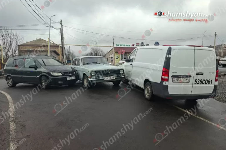 Արագածոտնի մարզում բшխվել են «Mercedes»-ը, «Opel Zafira»-ն և «ԳԱԶ 2410»-ը