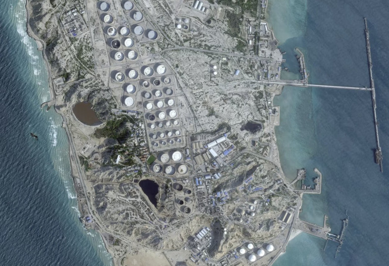 US strikes military targets on Kharg Island, White House and US official say US strikes military targets on Kharg Island, White House and US official say