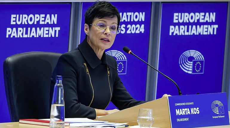 EU considers freezing Serbia's €1.5 billion in EU funds amid rule of law scrutiny
