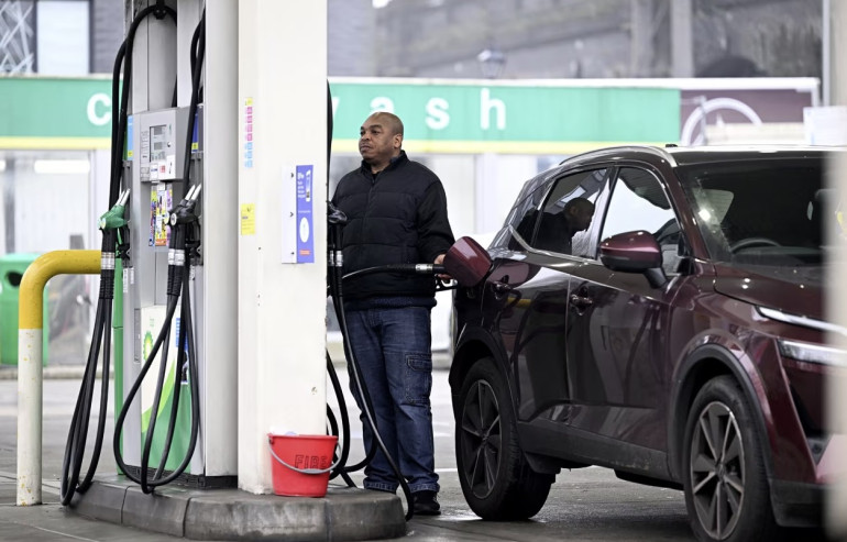 UK inflation jumps in March on fuel price surge UK inflation jumps in March on fuel price surge