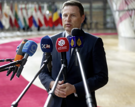 Nato military jet shot down reported stray Ukrainian drone over Estonia. defence minister