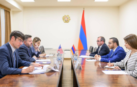 Մխիթար Հայրապետյանը հանդիպել է ՀՀ-ում ԱՄՆ գործերի ժամանակավոր հավատարմատարի հետ