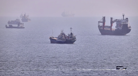 Iran to allow no military ship in Hormuz under potential deal with Oman Iran to allow no military ship in Hormuz under potential deal with Oman