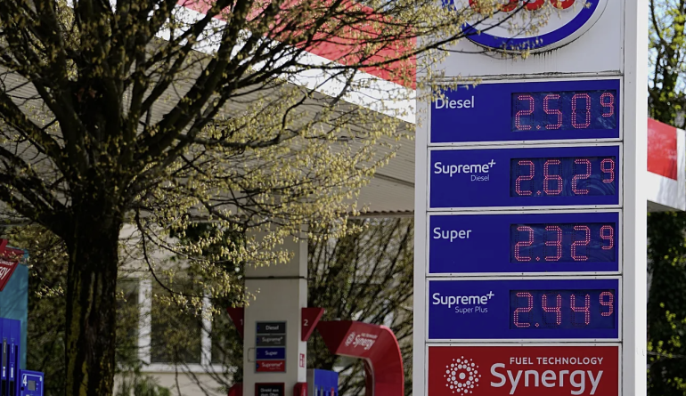 Eurozone inflation jumps to 3.3% in August as energy prices surge Eurozone inflation jumps to 3.3% in August as energy prices surge