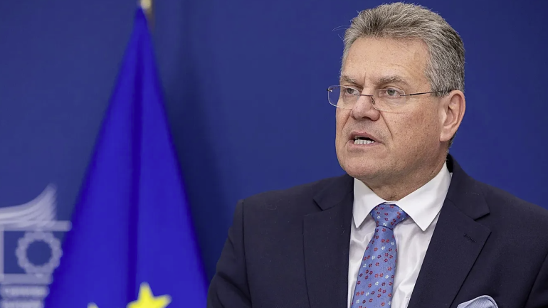 Brussels will not mediate between US and Canada, EU trade chief says
