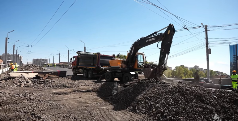 Այսօրվանից մեկնարկել է «Լամբադա» տրանսպորտային հանգույցի հիմնանորոգումը (տեսանյութ) Այսօրվանից մեկնարկել է «Լամբադա» տրանսպորտային հանգույցի հիմնանորոգումը (տեսանյութ)