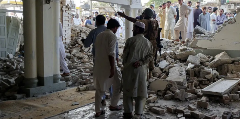 Pakistan: Suicide bombing death toll rises to at least 31