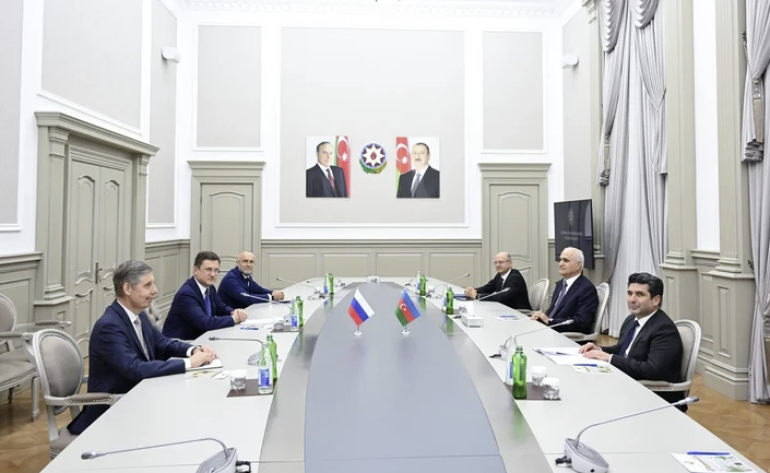 Вице-премьеры Азербайджана и РФ обсудили перспективы развития торговых отношений Вице-премьеры Азербайджана и РФ обсудили перспективы развития торговых отношений