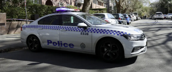 Australia: Car crashes into rugby fans, 10 injured