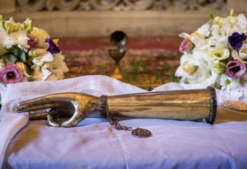 Մայր Աթոռից Երևանի Զորավոր Սուրբ Աստվածածին եկեղեցի կբերվի Սուրբ Անանիա առաքյալի մասնատուփ-աջը