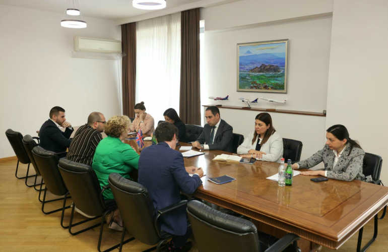 Դավիթ Խուդաթյանը և Հայաստանում Միացյալ Թագավորության դեսպանը քննարկել են Հայաստան-Միացյալ Թագավորություն համագործակցության զարգացման հեռանկարները