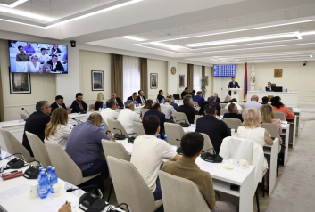 Երևանի քաղաքապետի աշխատավարձը կդառնա 2 մլն դրամ, փոխքաղաքապետերինը՝ 1.8 մլն. նախագիծն ընդունվեց