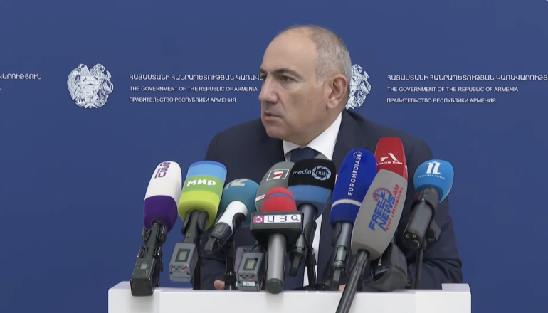 Արծվաշեն գյուղն, օրինակ, կարող է տեղաշարժվել. մի քիչ աջ, մի քիչ ձախ տարվի. Փաշինյան Արծվաշեն գյուղն, օրինակ, կարող է տեղաշարժվել. մի քիչ աջ, մի քիչ ձախ տարվի. Փաշինյան