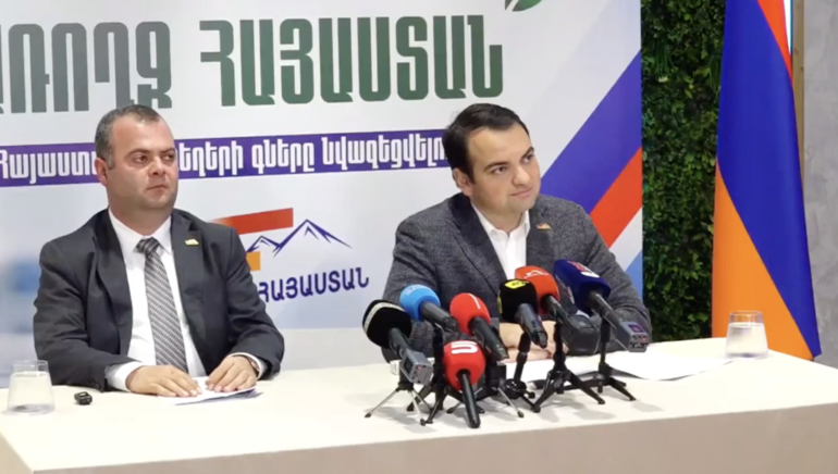 Հայաստանում դեղերը շատ ավելի թանկ են, քան հարևան բոլոր երկրներում. «Ուժեղ Հայաստանի» ծրագրի միջոցով դեղերի գները կնվազեն (տեսանյութ) Հայաստանում դեղերը շատ ավելի թանկ են, քան հարևան բոլոր երկրներում. «Ուժեղ Հայաստանի» ծրագրի միջոցով դեղերի գները կնվազեն (տեսանյութ)