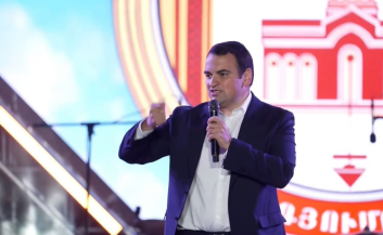 Սամվել Կարապետյանի նվերը գյումրեցիներին․ Քըրք Քըրքորյանի փողոցն ամբողջությամբ բարեկարգվելու է․ Նարեկ Կարապետյան Սամվել Կարապետյանի նվերը գյումրեցիներին․ Քըրք Քըրքորյանի փողոցն ամբողջությամբ բարեկարգվելու է․ Նարեկ Կարապետյան