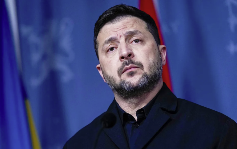 Zelenskyy backs freezing front line as first step towards Ukraine ceasefire