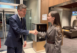 Նիդերլանդների ԱԳ նախարարը ժամանել է Հայաստան Նիդերլանդների ԱԳ նախարարը ժամանել է Հայաստան