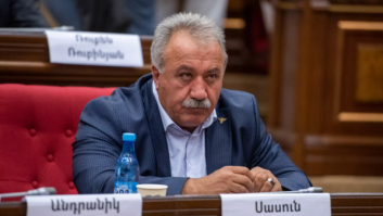 Մի հատ ադրբեջանցի է մտել գյուղ, մենք բարձր ամբիոնից շուխուր ենք սարքել․ Սասուն Միքայելյան
