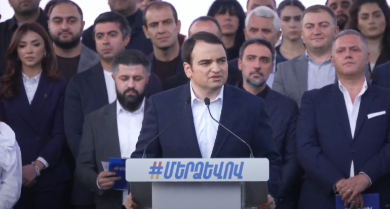 Տեսանյութ․Այս հրապարակն է որոշելու` իշխանափոխություն կլինի՞, թե` ոչ