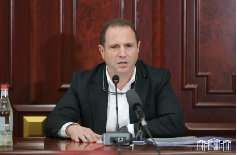 Տիգրանաշենի հարցին լուծում կտրվի բանակցությամբ, փոխանակման հարց չկա, ճիշտ որոշում պետք է կայացվի. Դավիթ Տոնոյան Տիգրանաշենի հարցին լուծում կտրվի բանակցությամբ, փոխանակման հարց չկա, ճիշտ որոշում պետք է կայացվի. Դավիթ Տոնոյան