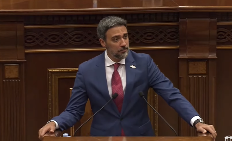 Եկեք, ներողություն խնդրեք Նարեկ Կարապետյանից. Արամ Վարդևանյանը` ՔՊ-ականներին Եկեք, ներողություն խնդրեք Նարեկ Կարապետյանից. Արամ Վարդևանյանը` ՔՊ-ականներին