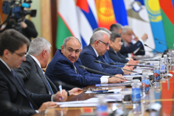 Մեզ հայտնի չէ որևէ մեխանիզմ, որով ԵԱՏՄ անդամ իքս թվով պետություններ կարող են իգրեկին կամ իգրեկներին հանել ԵԱՏՄ-ից. Միրզոյան