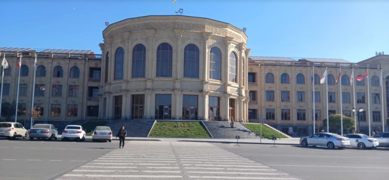 Գյումրու արտահերթ ընտրություններին մասնակցելու հայտ է ներկայացրել 6 կուսակցություն և 3 դաշինք Գյումրու արտահերթ ընտրություններին մասնակցելու հայտ է ներկայացրել 6 կուսակցություն և 3 դաշինք