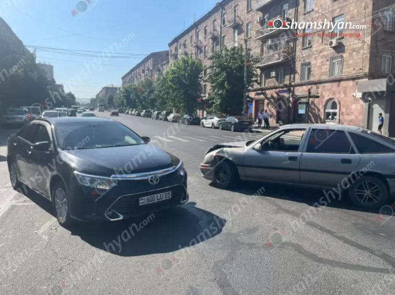 Երևանում վթարի է ենթարկվել Մալաթիա-Սեբաստիա վարչական շրջանի ղեկավար Ռոմիկ Մխիթարյանը