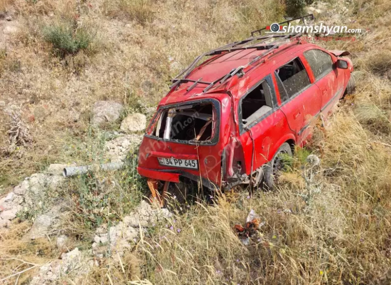  «Opel Astra»-ն դուրս է եկել ճանապարհի երթևեկելի գոտուց, հայտնվել` ձորում