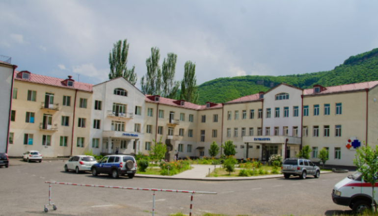 Գորիսում բժիշկները, մեկնելով կանչի, արձանագրել են 10 ամսական աղջկա մшհը
