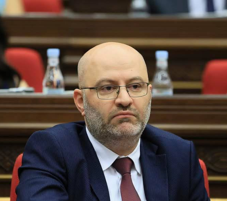 ՔՊ-ական պատգամավոր Դավիթ Առուշանյանը վայր է դրել պատգամավորական մանդատը ՔՊ-ական պատգամավոր Դավիթ Առուշանյանը վայր է դրել պատգամավորական մանդատը