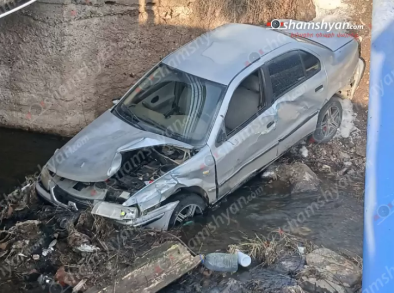 «Mercedes»-ը դուրս է եկել երթևեկելի գոտուց և հայտնվել գետի ափին, վարորդը ոչ սթափ է եղել