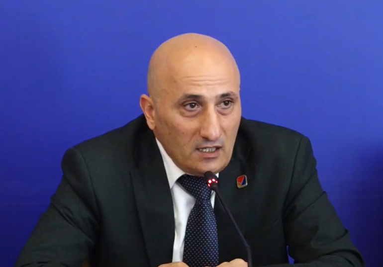 ԿԸՀ-ն իր որոշմամբ արձանագրել է, որ Նարեկ Կարապետյանին ազատությունից զրկելու համաձայնություն ստանալու վերաբերյալ միջնորդության քննարկումն իր լիազորությունների շրջանակներից դուրս է․ Վահագն Հովակիմյան