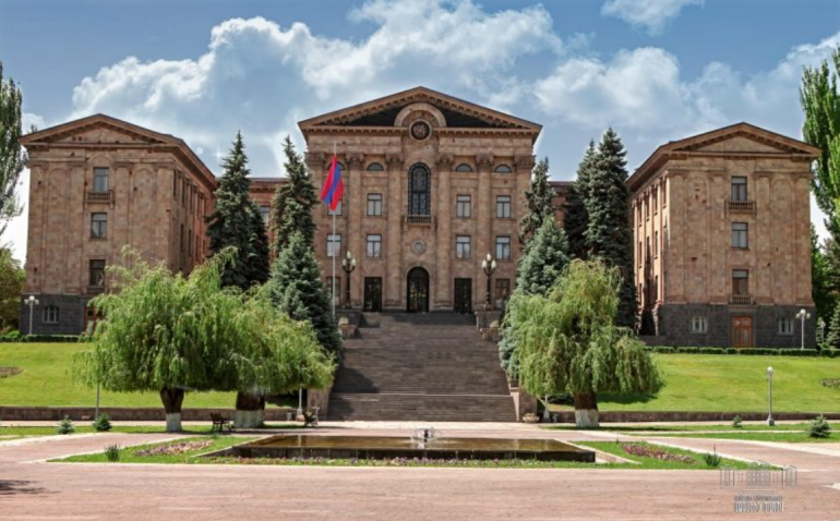 «Եկեղեցում առկա ճգնաժամ»-ի հարցով ստեղծվել է ԱԺ քննիչ հանձնաժողով «Եկեղեցում առկա ճգնաժամ»-ի հարցով ստեղծվել է ԱԺ քննիչ հանձնաժողով