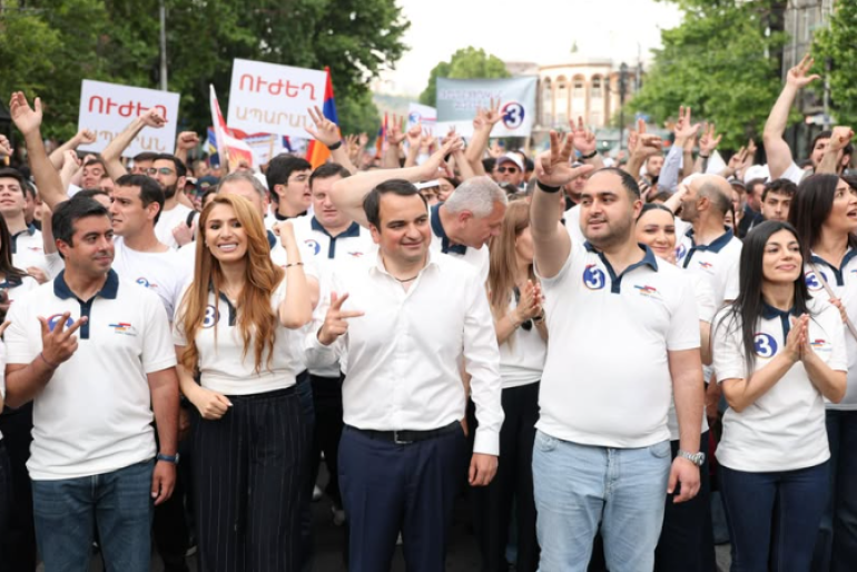 «Ուժեղ Հայաստան»-ի հանրահավաքը համաժողովրդական համախմբում էր, ինչից սարսափում է օրվա իշխանությունը. վերլուծաբան «Ուժեղ Հայաստան»-ի հանրահավաքը համաժողովրդական համախմբում էր, ինչից սարսափում է օրվա իշխանությունը. վերլուծաբան