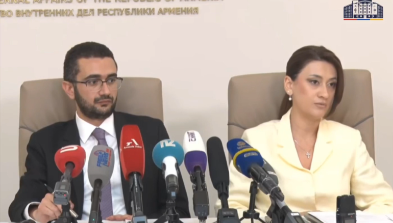 ՀՀ քաղաքացիություն ստանալու դիմումները կտրուկ աճել են. Ռուսաստանի այն քաղաքացիները, որոնք հիմնականում դիմում են Հայաստանի քաղաքացիություն ստանալու համար, ազգությամբ հայեր են. Արմեն Ղազարյան