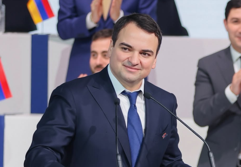 Դիմելու ենք ՍԴ. Կարապետյանը՝ հանձնաժողովների նախագահների ընտրությունը ընդմիջելու մասին Դիմելու ենք ՍԴ. Կարապետյանը՝ հանձնաժողովների նախագահների ընտրությունը ընդմիջելու մասին