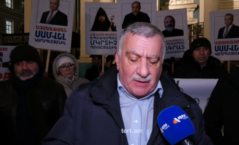 Սանկտ Պետերբուրգի Սուրբ Կատարինե հայկական եկեղեցու մոտ տեղի է ունեցել բողոքի ակցիա՝ ընդդեմ Հայաստանի իշխանությունների