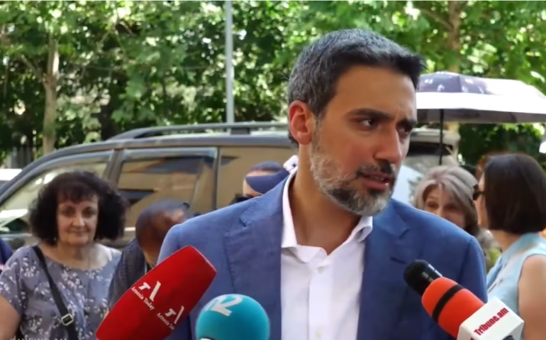 Նարեկ Կարապետյանին աբսուրդային մեղադրանք է առաջադրվել. կալանավորման հարց չառաջացավ և չէր էլ կարող առաջանալ. Արամ Վարդևանյան