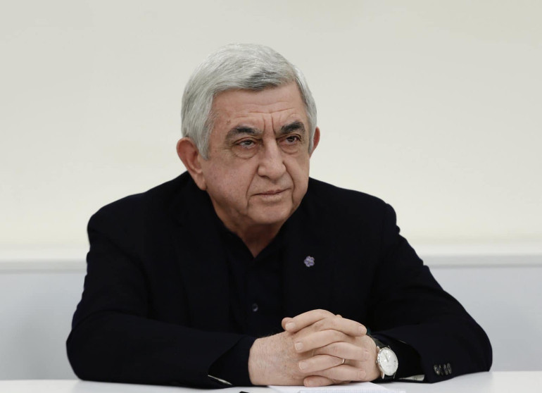 Խորհրդարան անցած քաղաքական ուժերը պետք է որոշում կայացնեն, ու բոլորս այդ որոշմանը պետք է ենթարկվենք․ խնդիրը մանդատ վերցնել-չվերցնելը չէ, խնդիրը ռազմավարությունն է․ Սերժ Սարգսյան