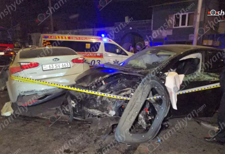 Ողբերգական վթար՝ Երևանում, 1 մարդ մաhացել է, ևս մեկը՝ վիրավnրվել, «Tesla»-ի 29-ամյա կին վարորդը եղել է ոչ սթափ