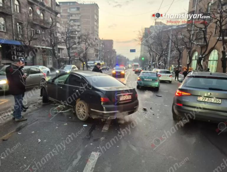 Երևանում՝ Բաղրամյան պողոտայում, բախվել է «Nissan», «Jeep», «Ford» և «Mercedes» մակնիշի ավտոմեքենաները