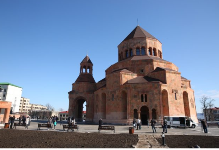 Արցախում շարունակվում է մշակութային վանդшլիզմը. թիրախnւմ Ստեփանակերտի մայր եկեղեցին է