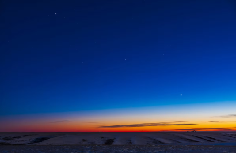 6-planet parade will grace the night sky on Saturday