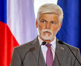 Czech president urges Nato to ‘show its teeth’ over Russia’s provocations Czech president urges Nato to ‘show its teeth’ over Russia’s provocations
